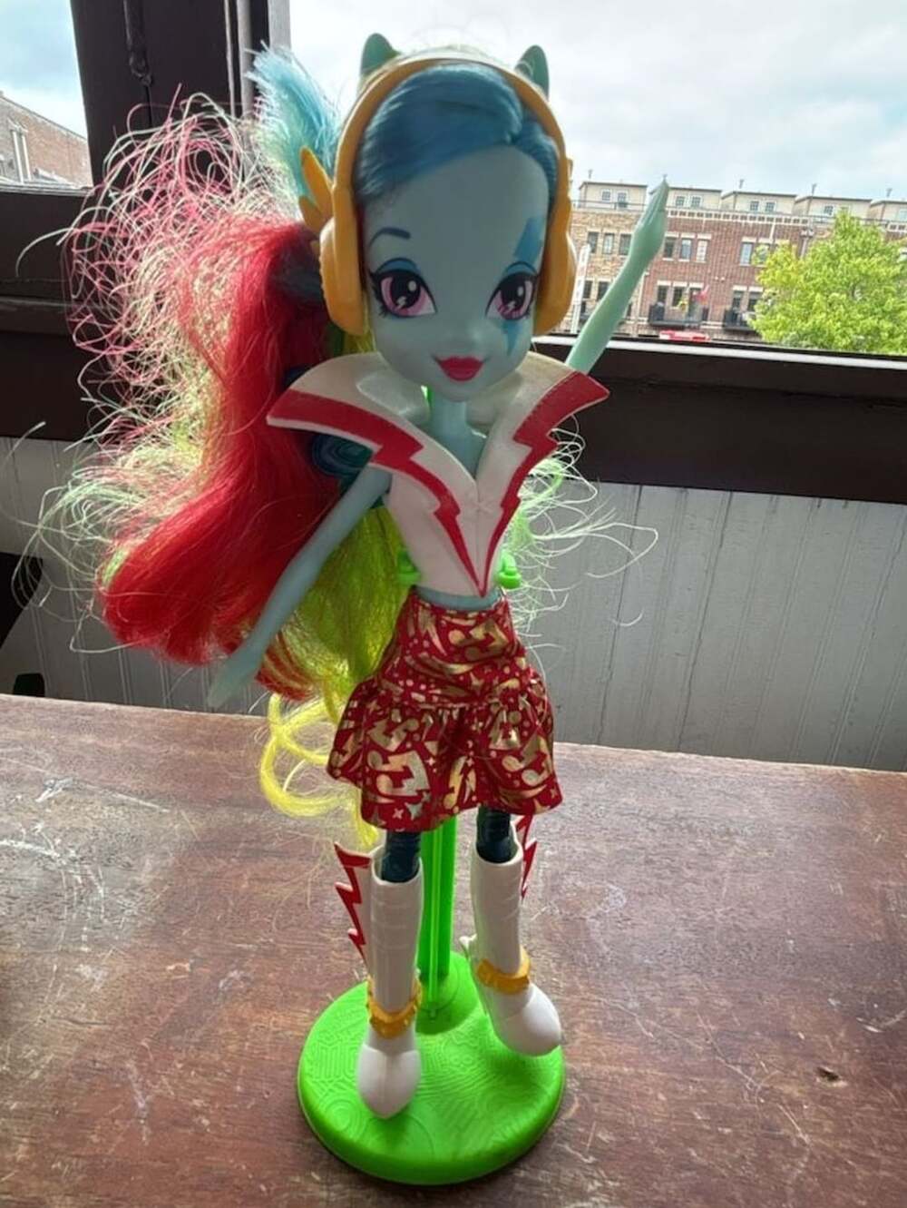 My Little Pony Equestria Girls Rainbow Rocks Rainbow Dash Doll with Accessories